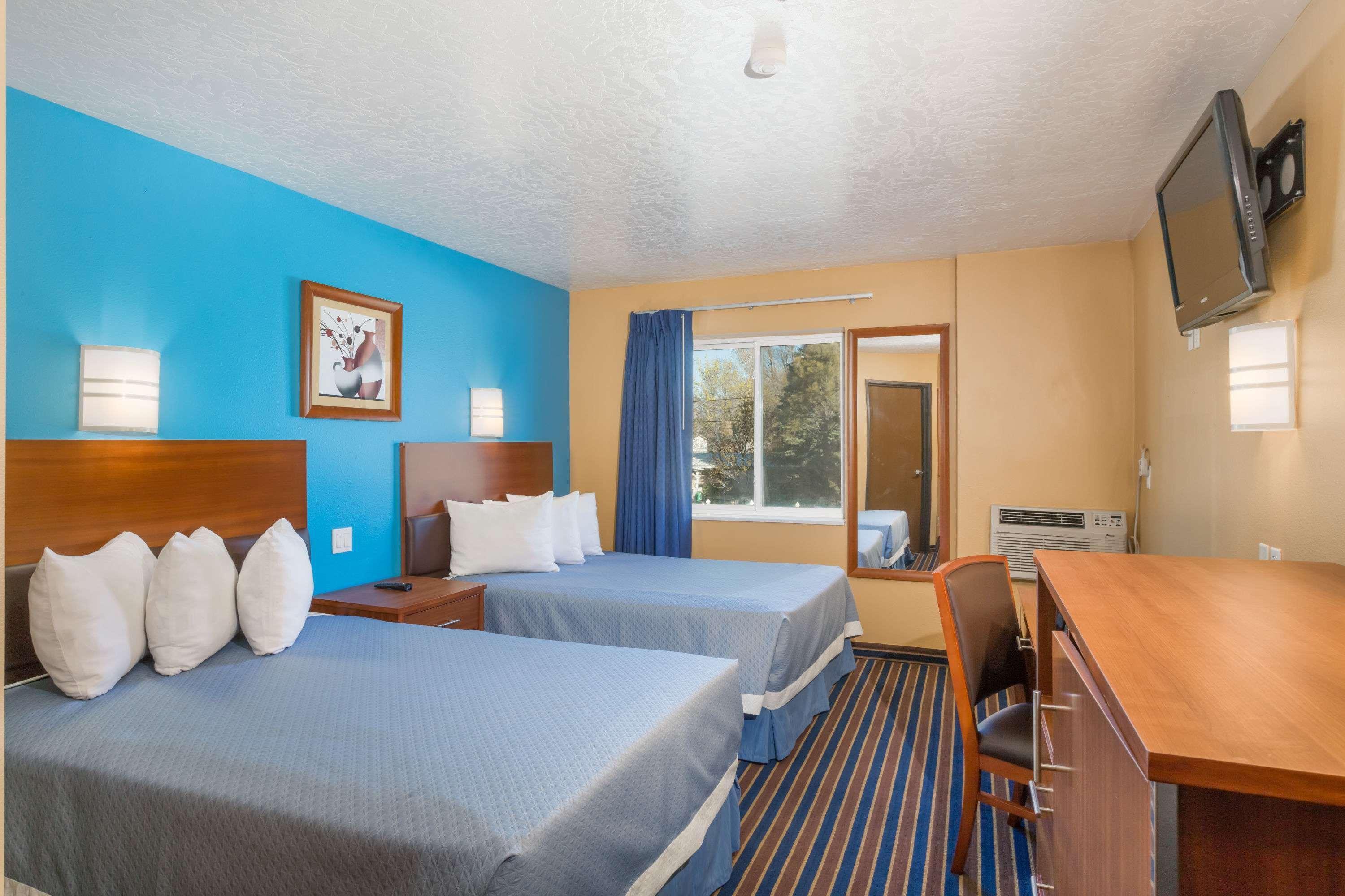 Days Inn By Wyndham Vernal Εξωτερικό φωτογραφία
