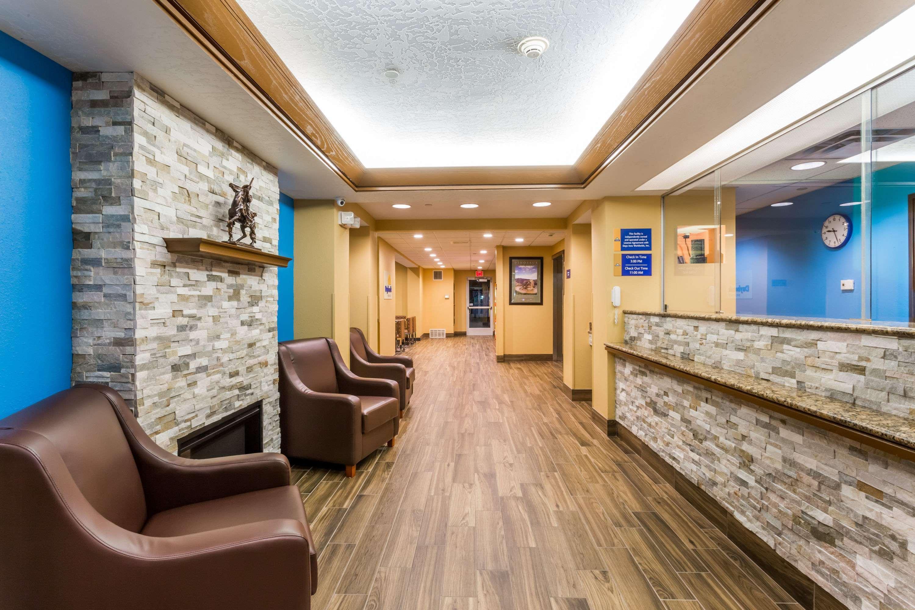 Days Inn By Wyndham Vernal Εξωτερικό φωτογραφία